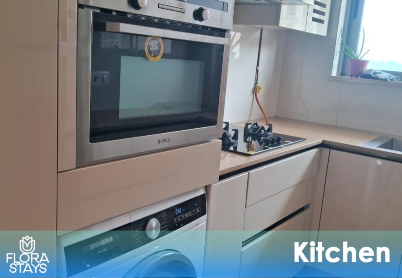 1Br Mumbai Theme Apartment In Powai By Florastays エクステリア 写真
